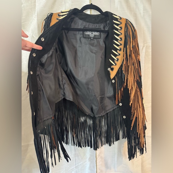 Vintage western fringe leather jacket - Picture 13 of 15